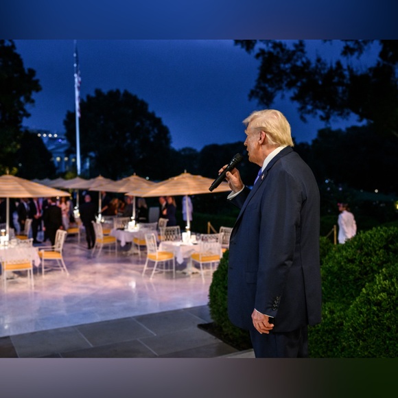 Other - 8x10 President Donald Trump hosts a Rose Garden Club Dinner 16pc Photo Set